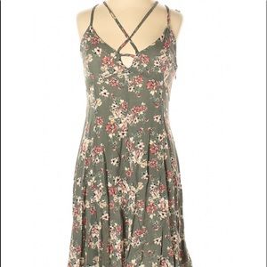 Above the knee American Eagle summer dress.